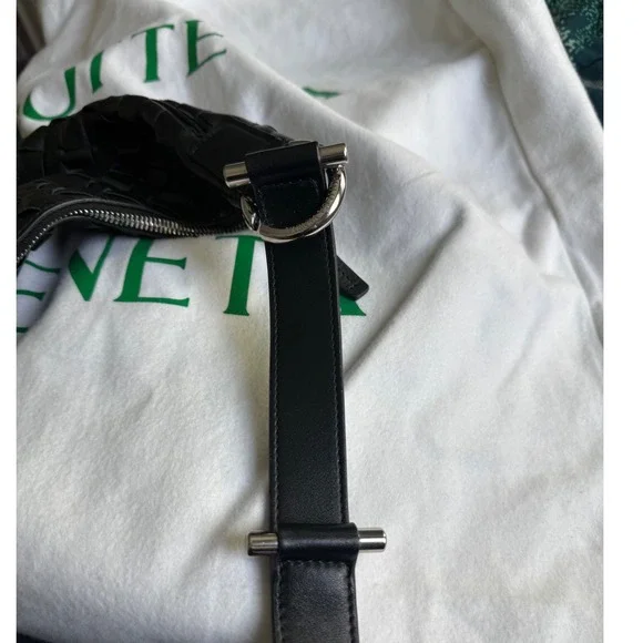 Bottega Veneta Intrecciato Black Leather Crossbody Messenger Bag Silver Hardware - Picture 4 of 9